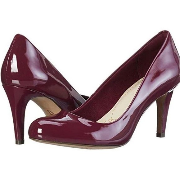 Clarks Shoes - CLARKS Somerset Carlita Cove Plum Patent Pumps 10M